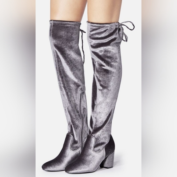 Adina Gray Velvet WC - Picture 1 of 10